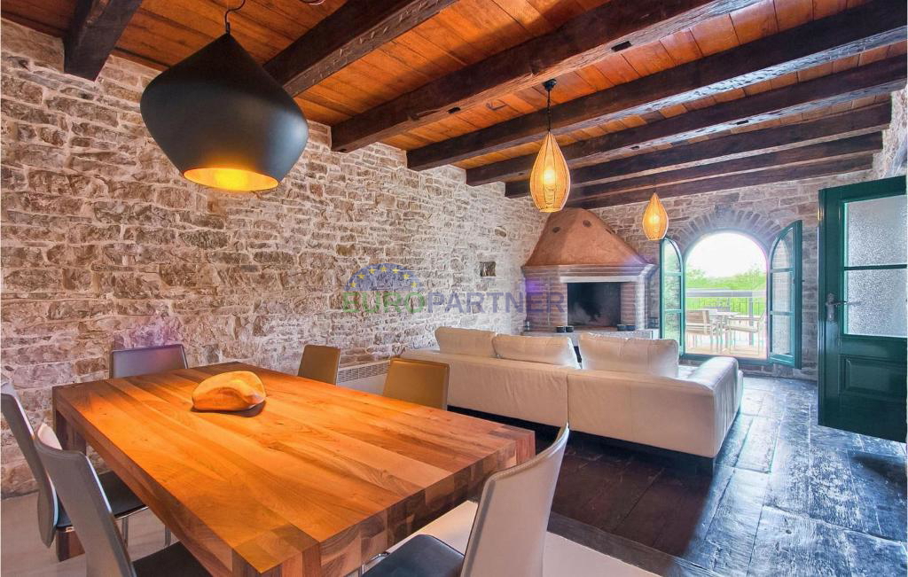 Istria, Baderna, autentica casa in pietra dopo la ristrutturazione