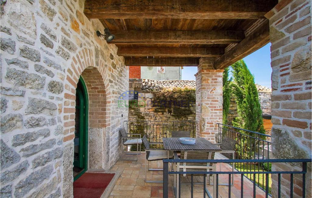 Istria, Baderna, autentica casa in pietra dopo la ristrutturazione