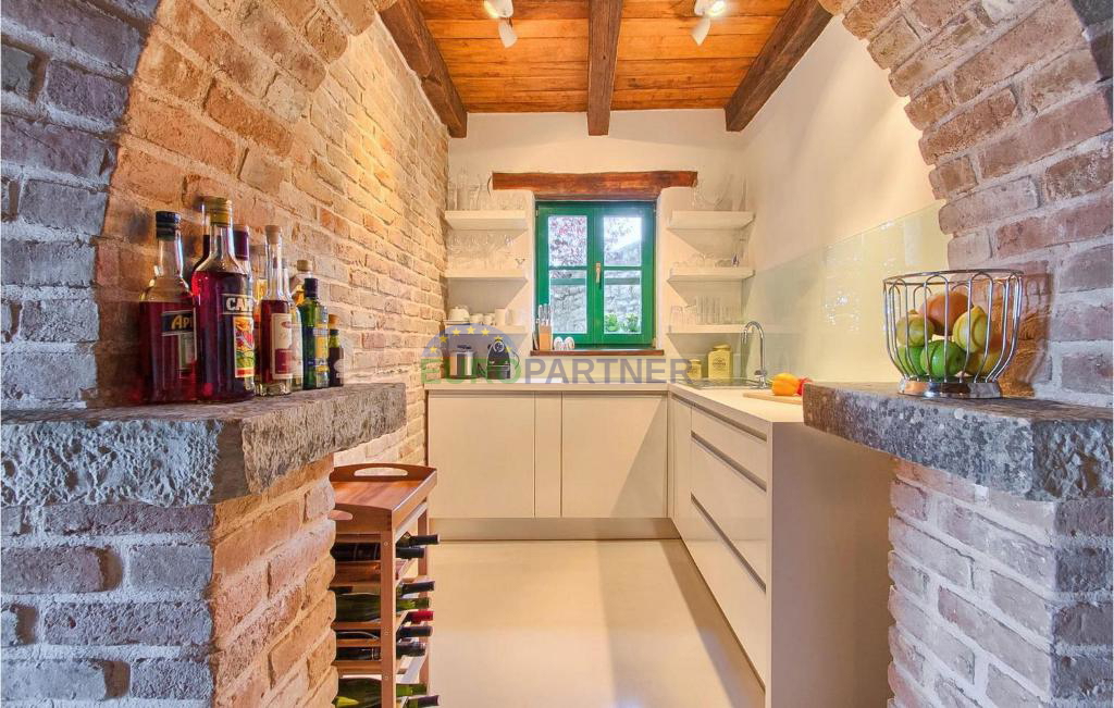 Istria, Baderna, autentica casa in pietra dopo la ristrutturazione