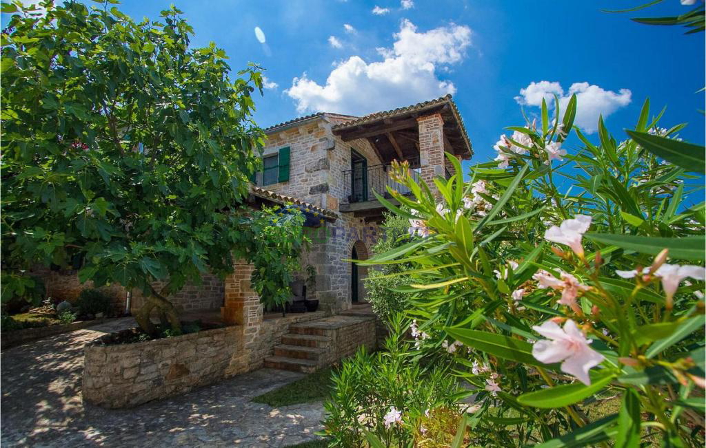 Istria, Baderna, autentica casa in pietra dopo la ristrutturazione