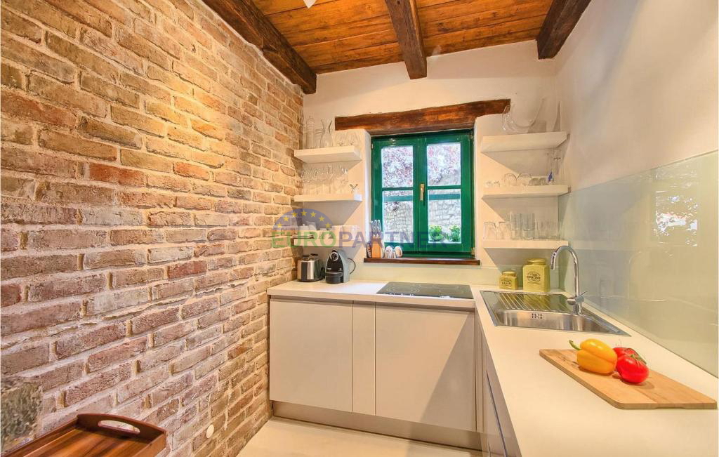 Istria, Baderna, autentica casa in pietra dopo la ristrutturazione