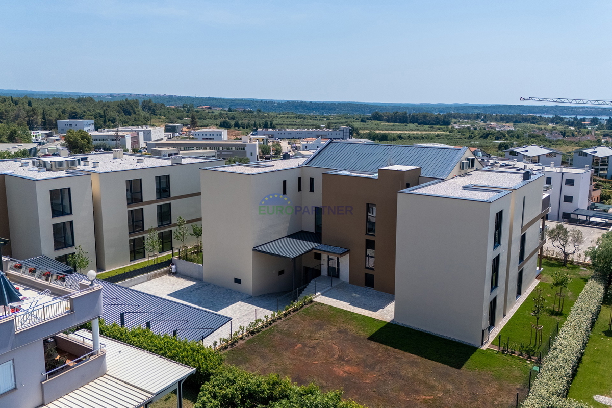 Istria, Novigrad, appartamento di lusso al piano terra dell'edificio