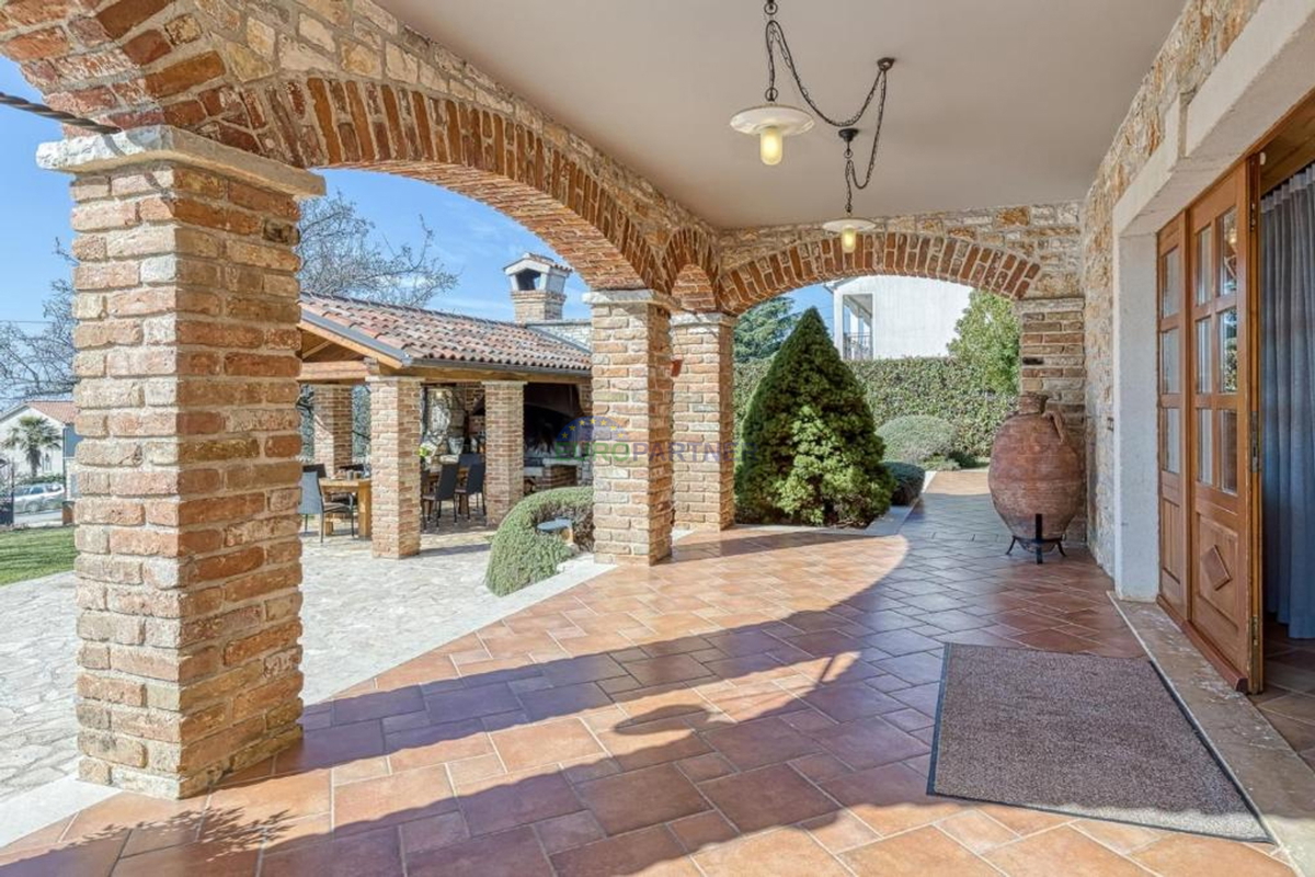 Unica villa in pietra autoctona con piscina, Porec