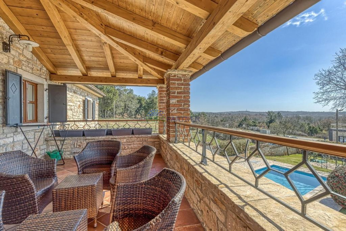 Unica villa in pietra autoctona con piscina, Porec