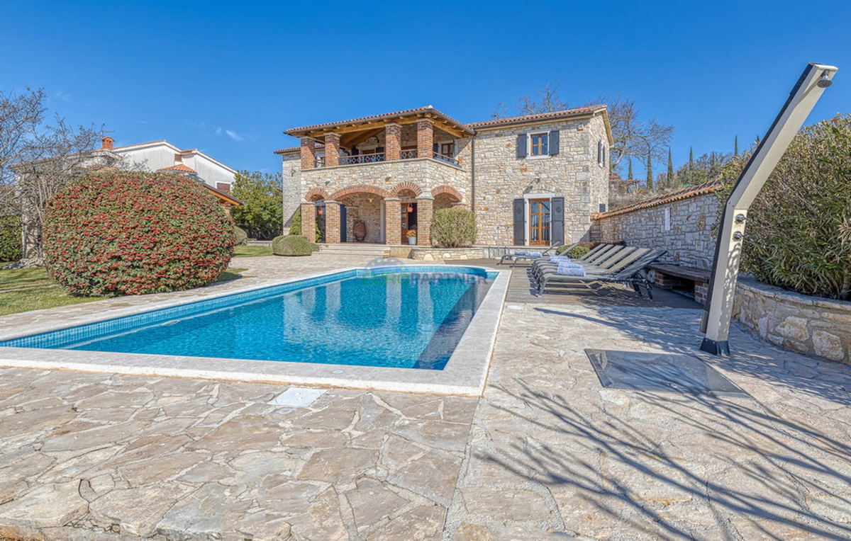 Unica villa in pietra autoctona con piscina, Porec
