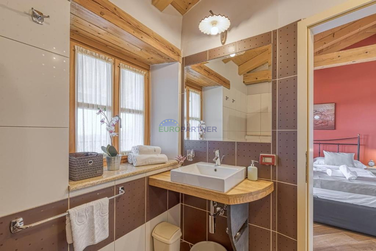 Unica villa in pietra autoctona con piscina, Porec