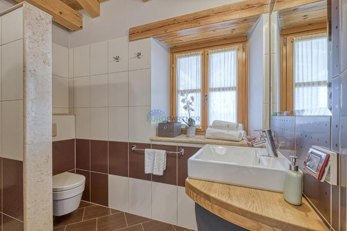 Unica villa in pietra autoctona con piscina, Porec