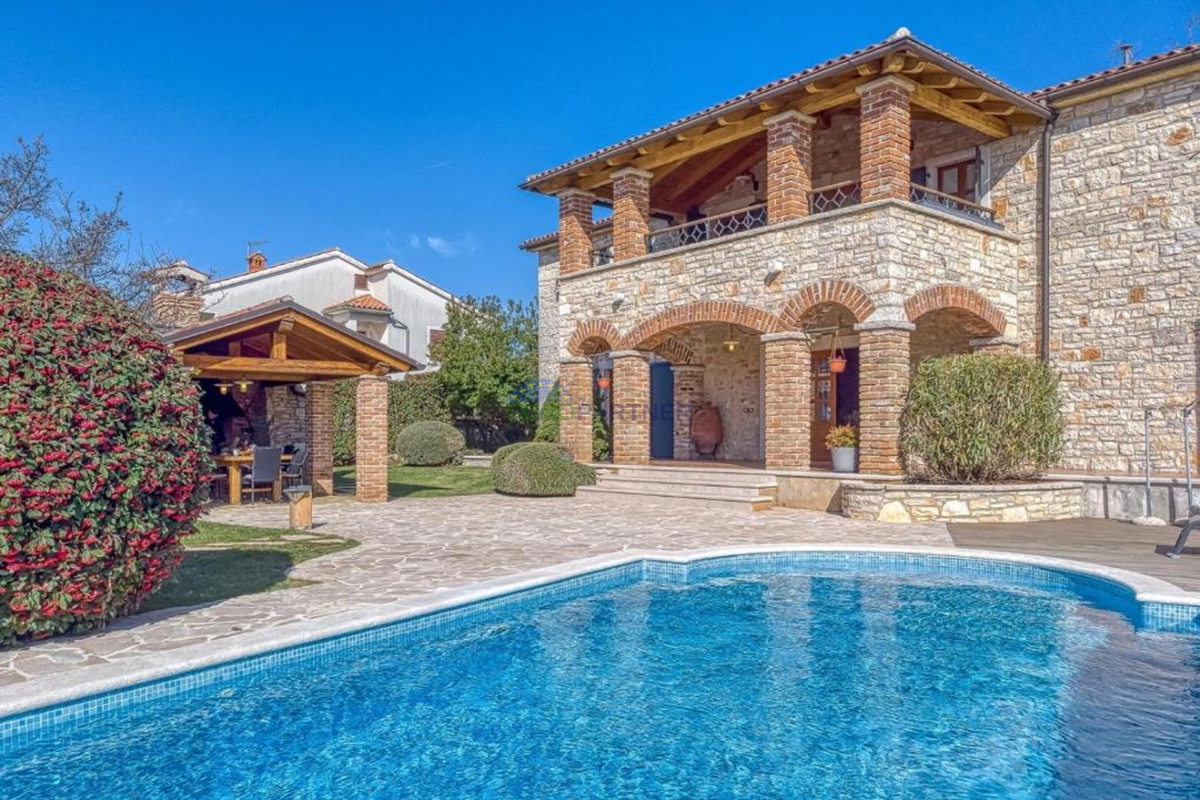 Unica villa in pietra autoctona con piscina, Porec
