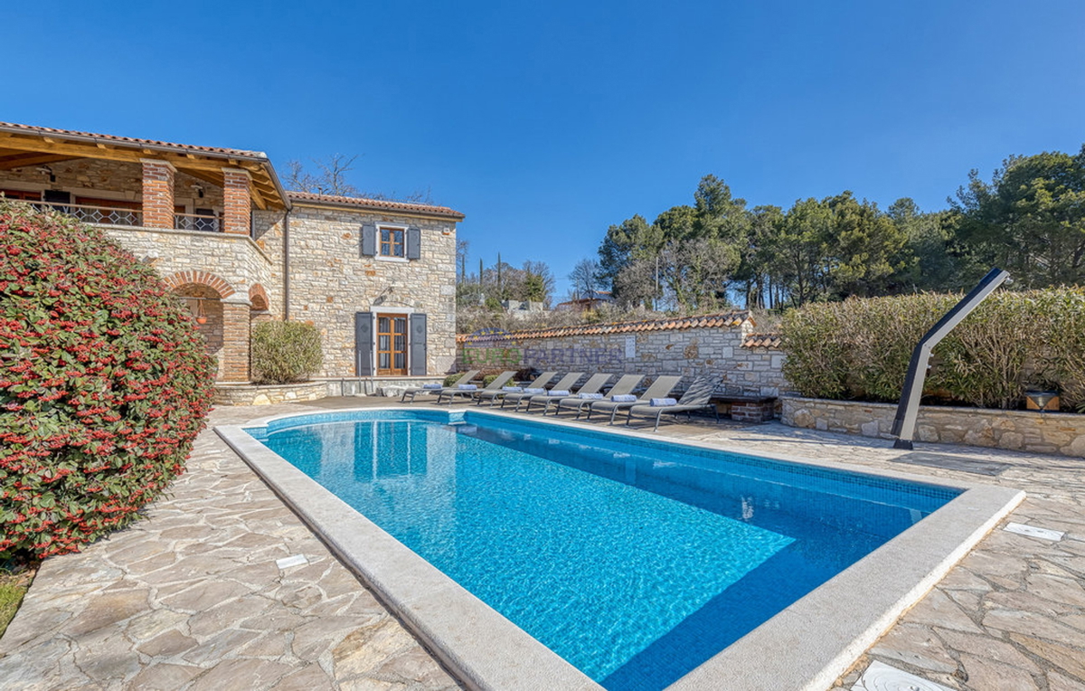 Unica villa in pietra autoctona con piscina, Porec