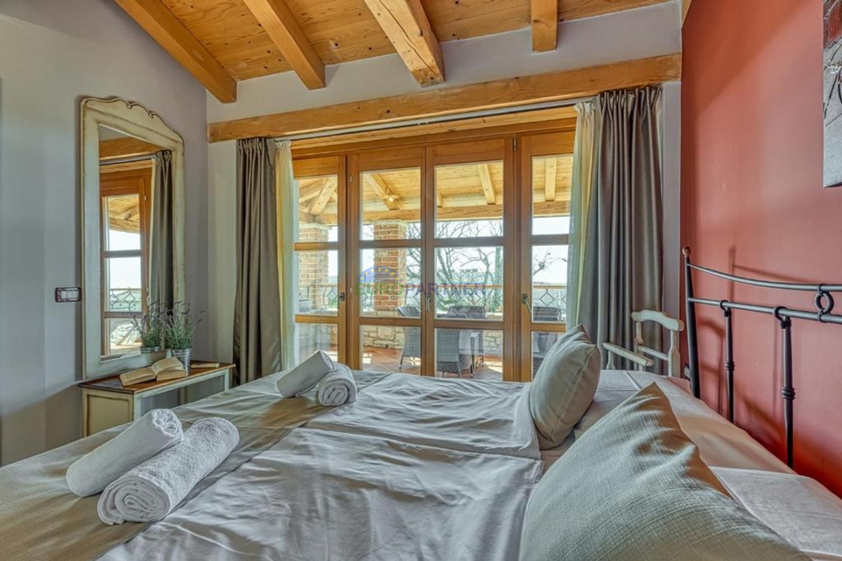 Unica villa in pietra autoctona con piscina, Porec
