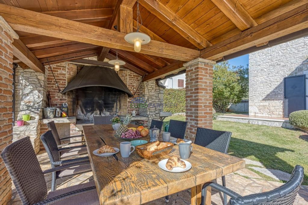 Unica villa in pietra autoctona con piscina, Porec