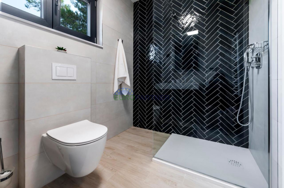 Villa con piscina vicino al mare a Rovigno