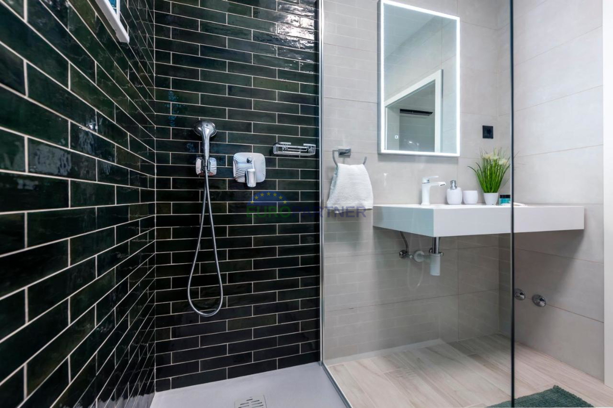 Villa con piscina vicino al mare a Rovigno