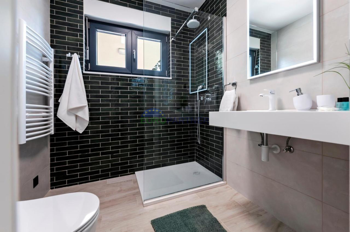 Villa con piscina vicino al mare a Rovigno