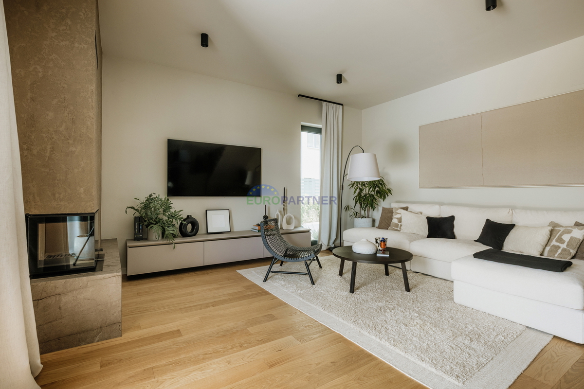 Casa bifamiliare poco distante dal mare, Vabriga