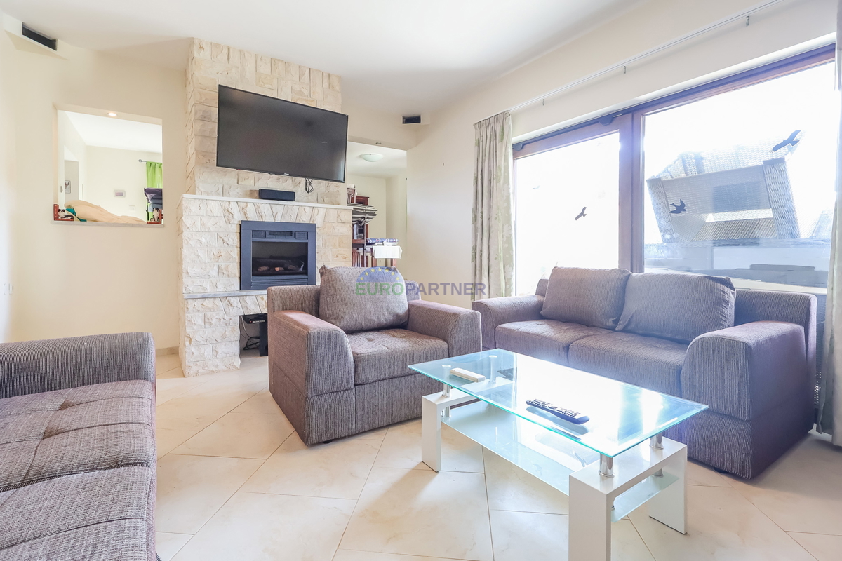 Palazzina a 5 km da Parenzo, Istria