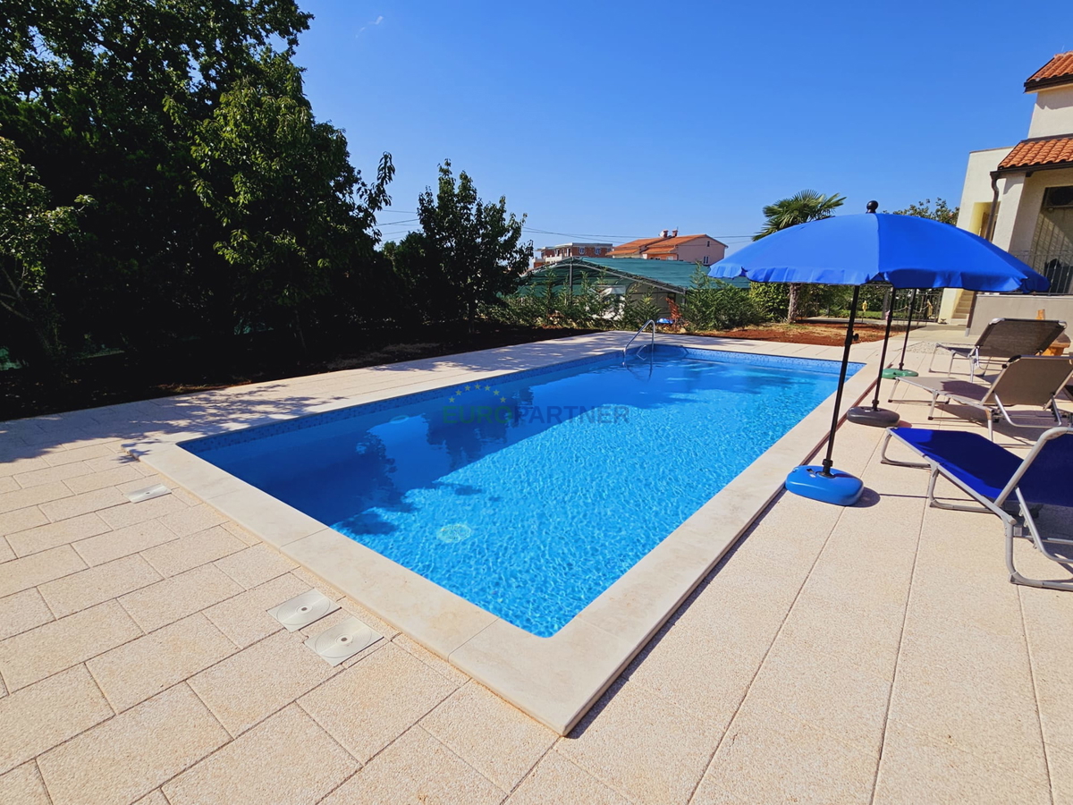 Palazzina a 5 km da Parenzo, Istria