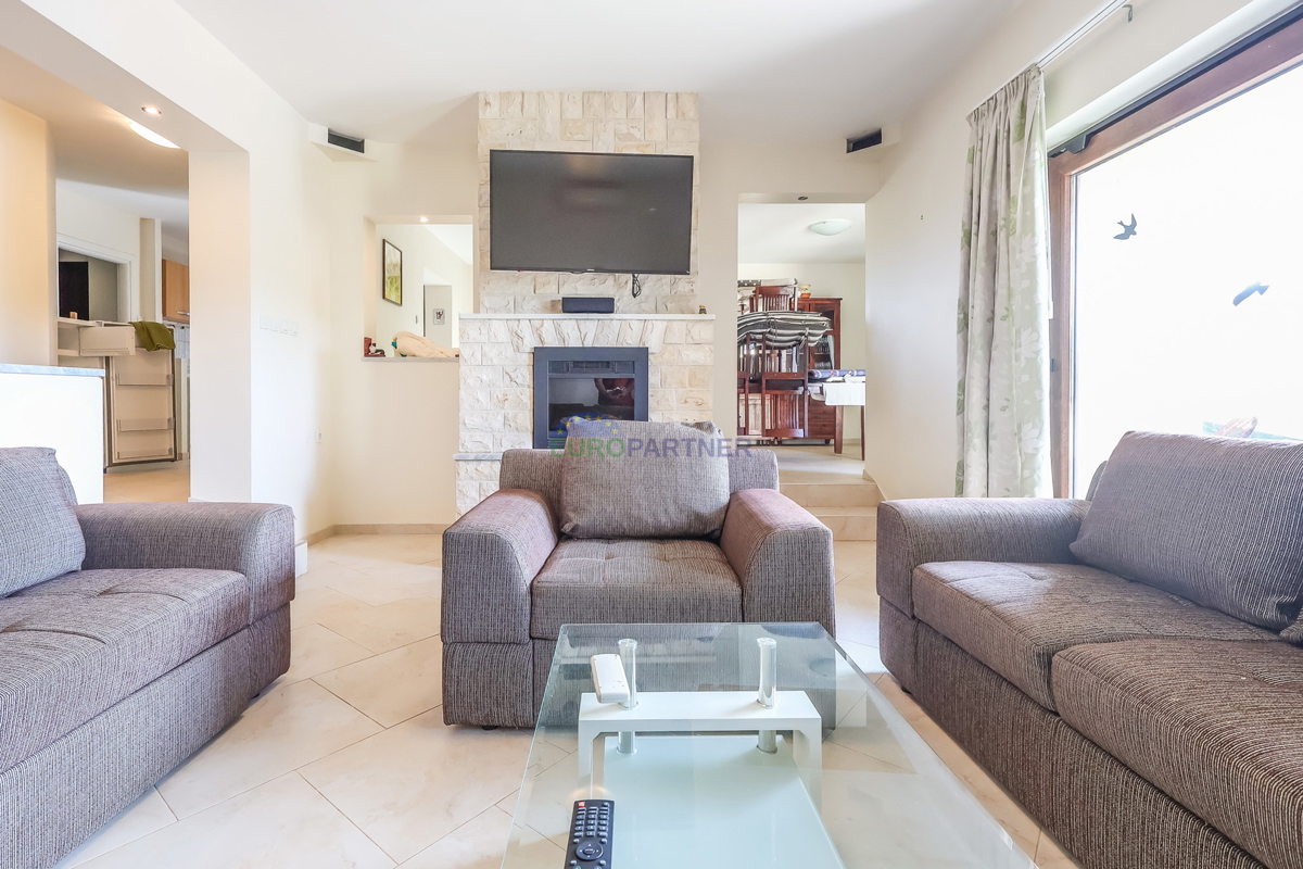 Palazzina a 5 km da Parenzo, Istria