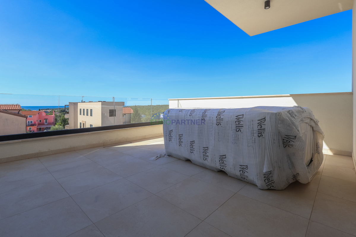 Moderna casa a schiera vicino al mare e alla città di Poreč