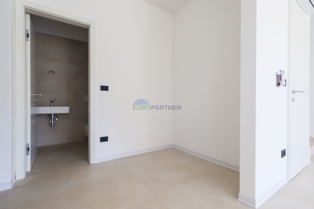 Moderna casa a schiera vicino al mare e alla città di Poreč