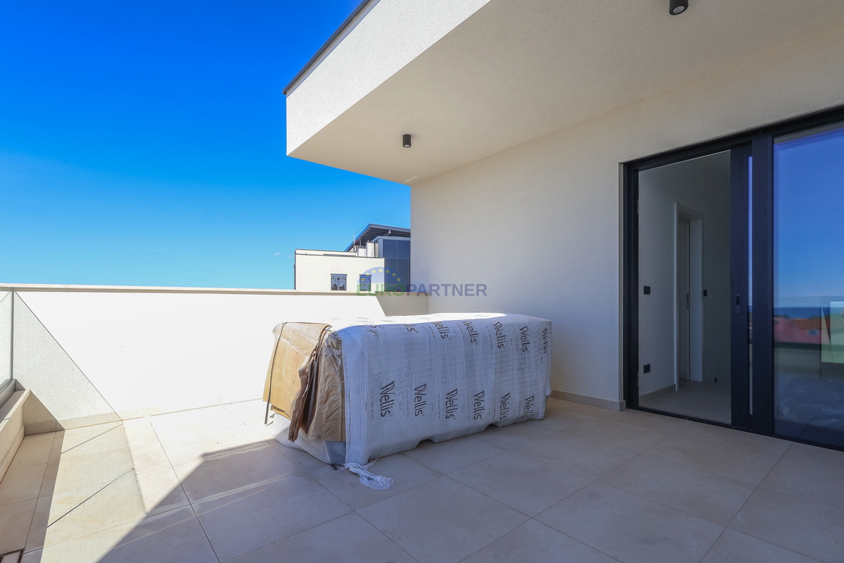 Moderna casa a schiera vicino al mare e alla città di Poreč