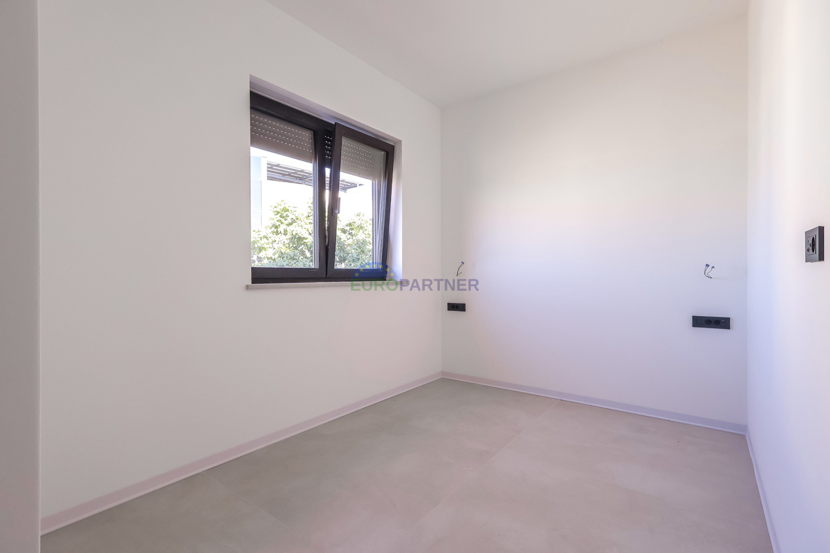 Moderna casa a schiera vicino al mare e alla città di Poreč