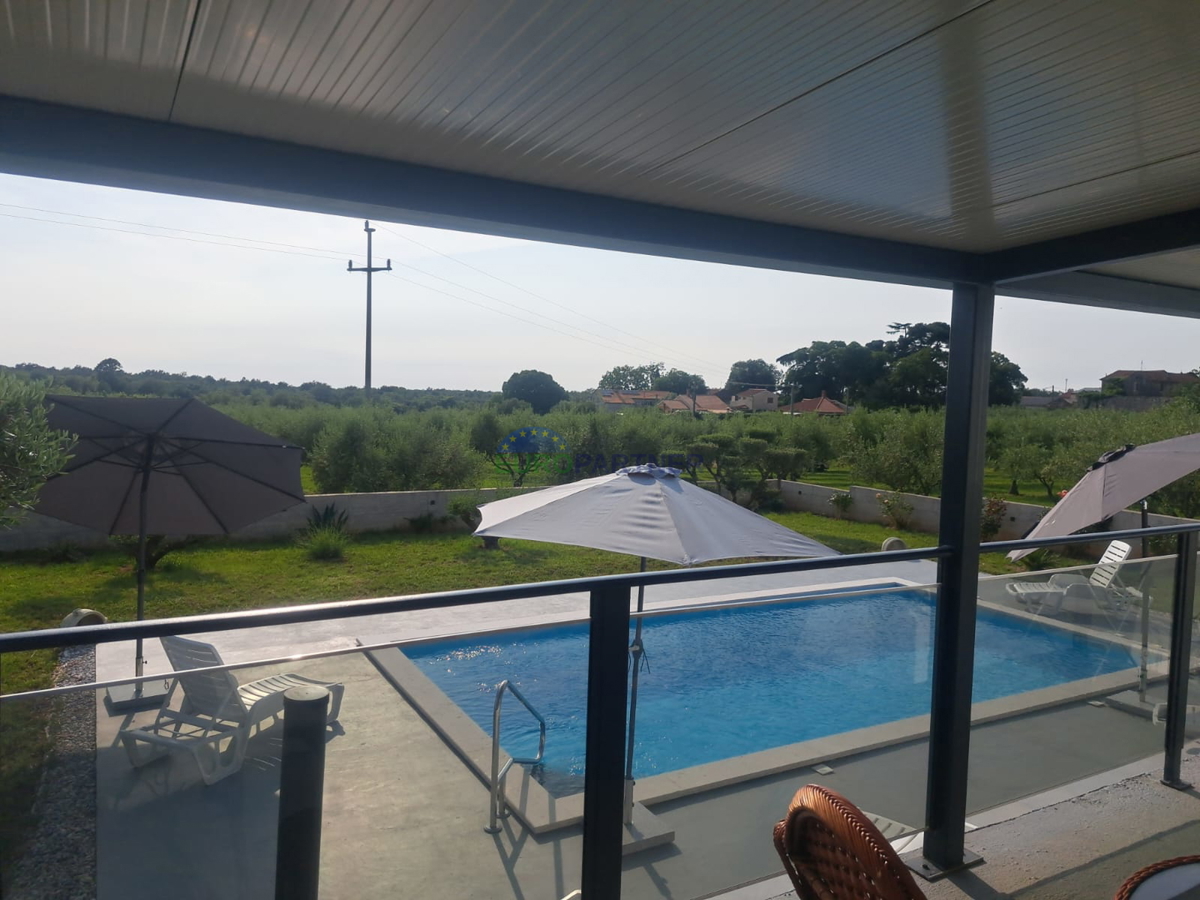 Istria, Visignano, villa con un bellissimo giardino