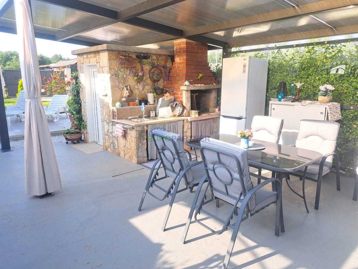 Istria, Visignano, villa con un bellissimo giardino