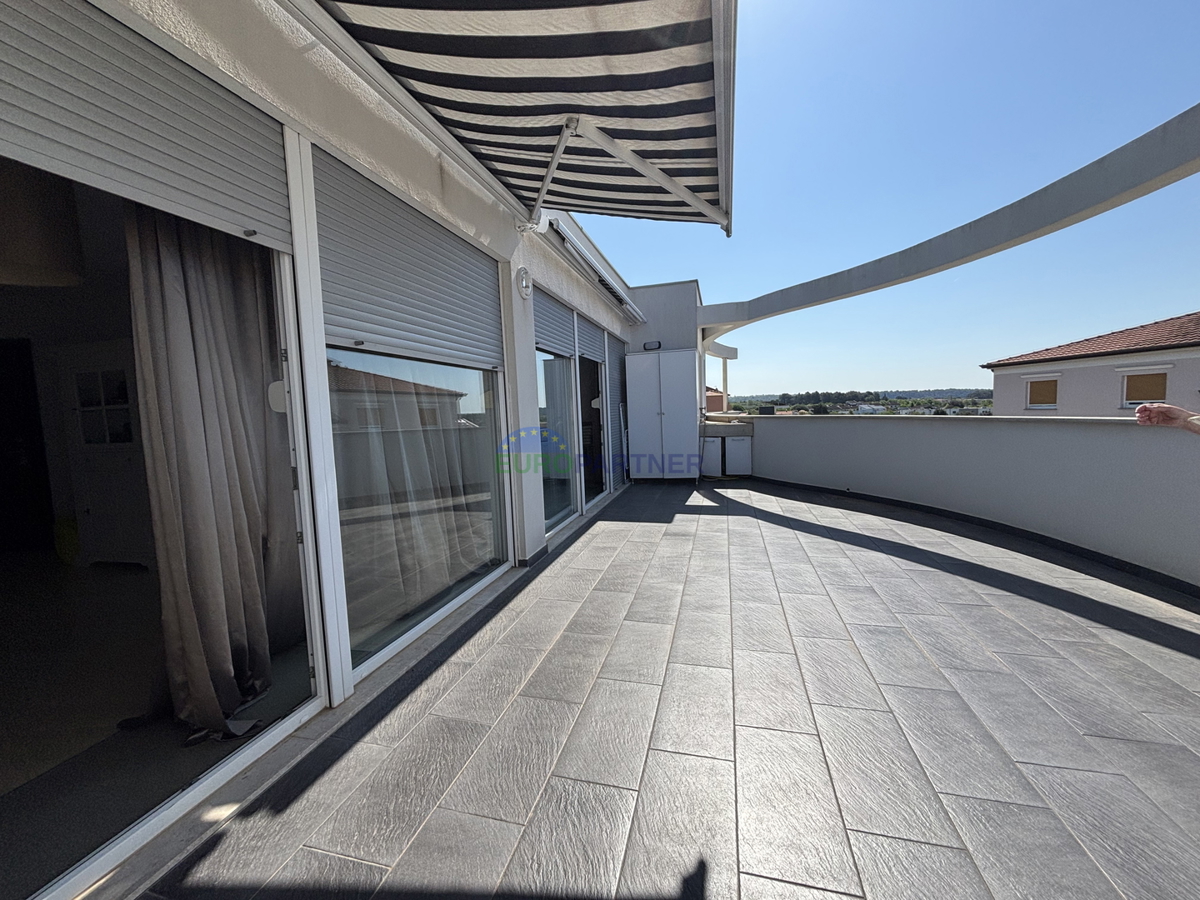 Istria, Novigrad, appartamento di design con vista mare