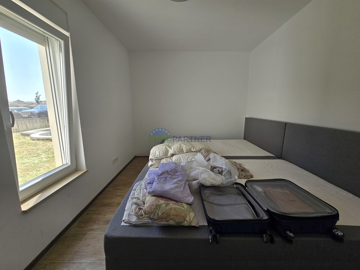 Casa con appartamenti con vista mare, periferia di Poreč