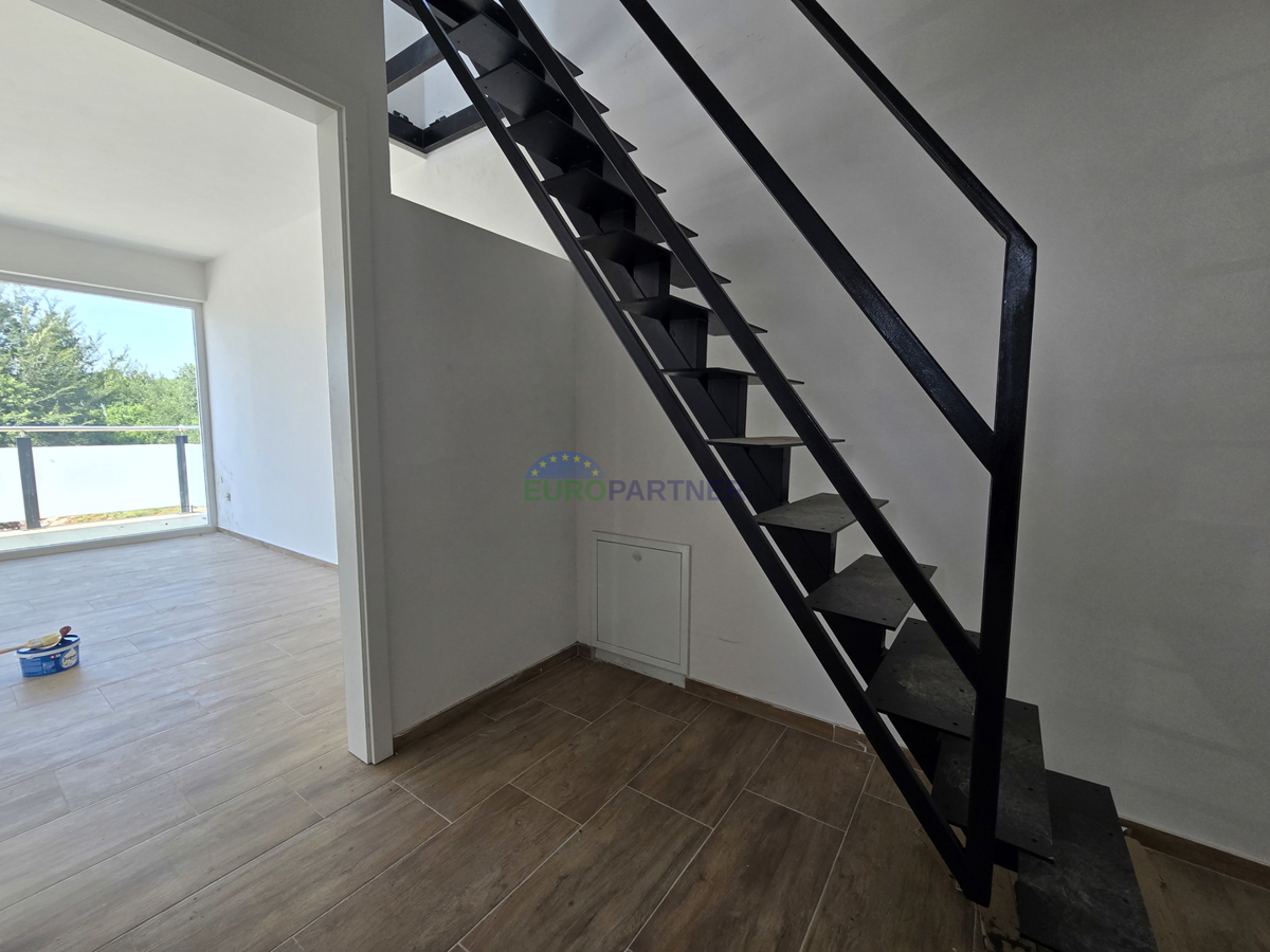 Casa con appartamenti con vista mare, periferia di Poreč