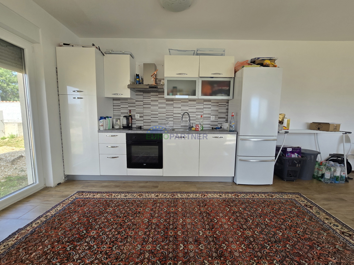 Casa con appartamenti con vista mare, periferia di Poreč