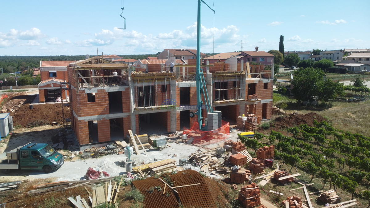 Istria, Parenzo, casa a schiera vicino a Parenzo