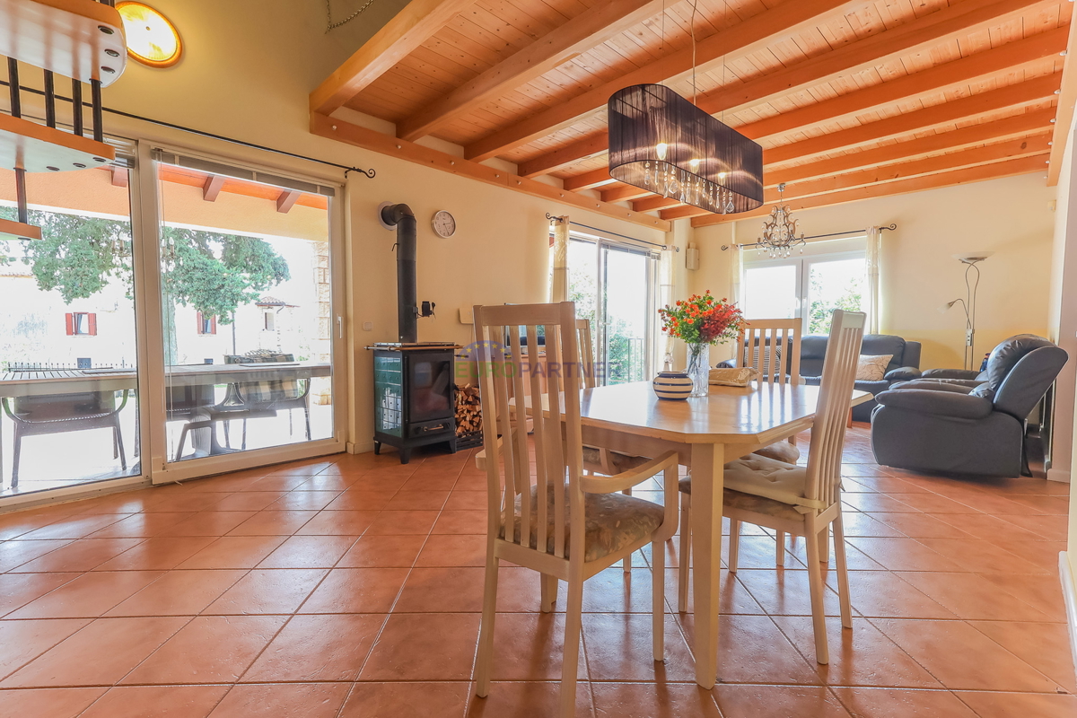 Villetta con vista mare, a 10 km da Parenzo