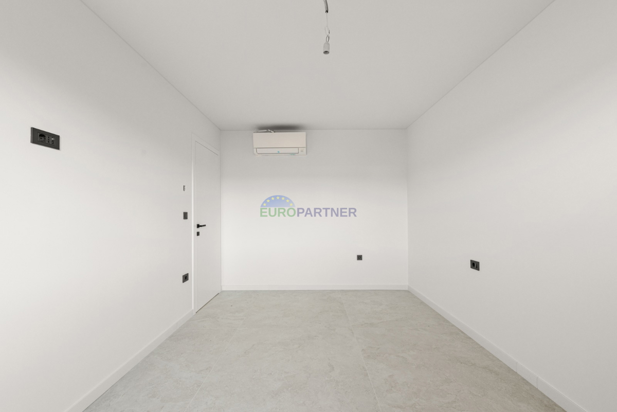 Attico a 2 km dal mare, Poreč