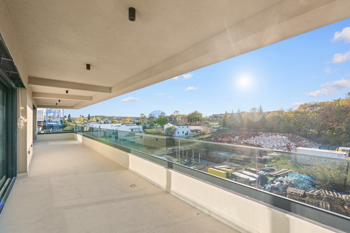 Attico a 2 km dal mare, Poreč