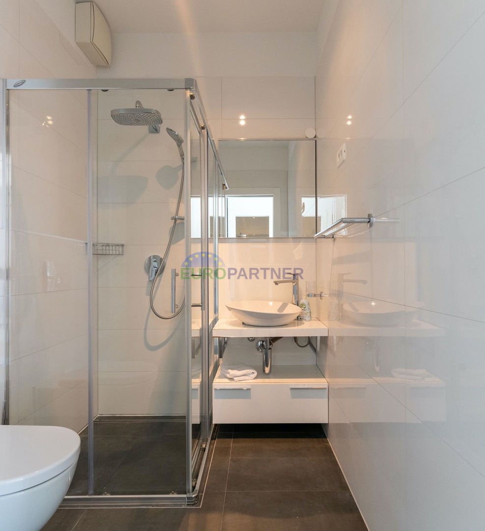 Bellissima villa PRIMA FILA sul mare, Trogir, Čiovo