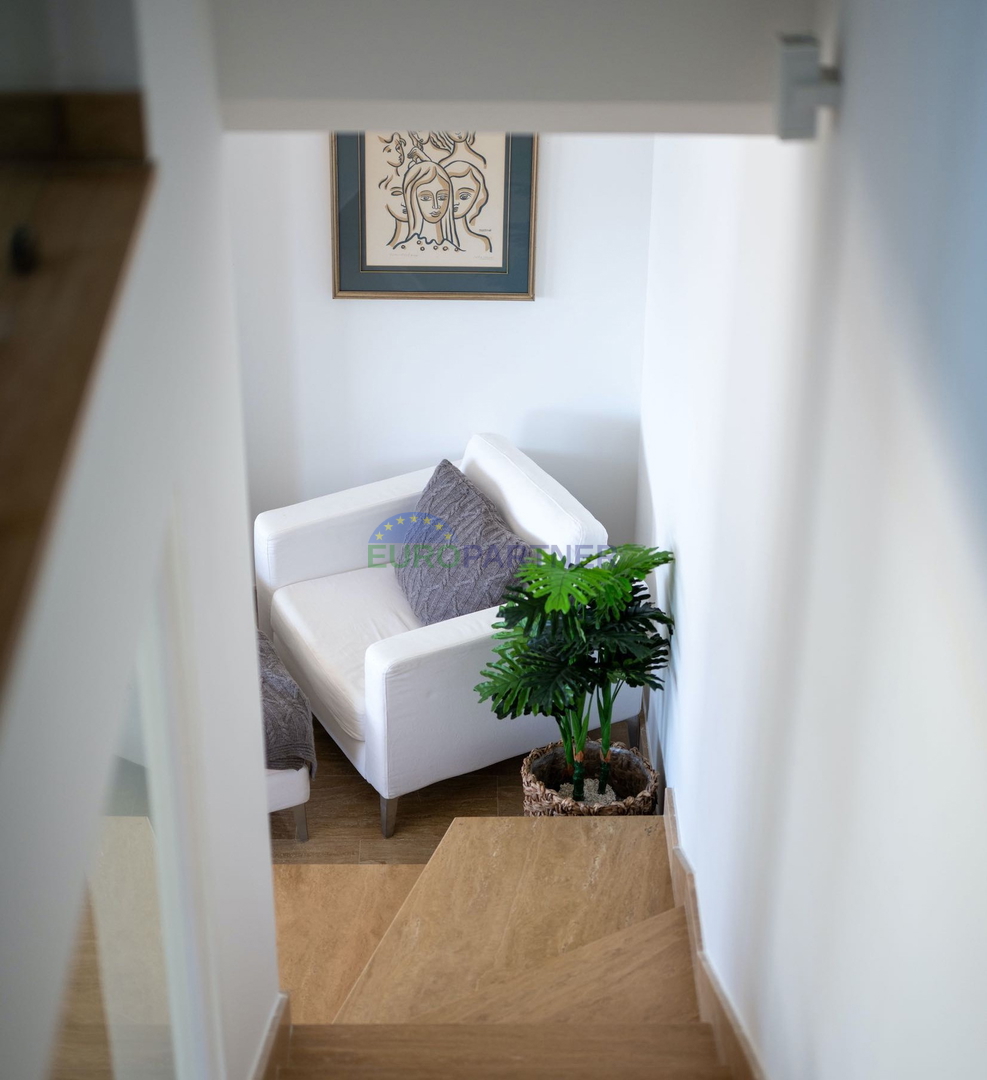 Bellissima villa PRIMA FILA sul mare, Trogir, Čiovo