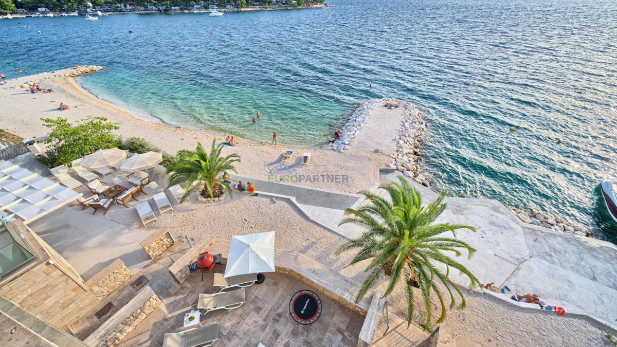 Bellissima villa PRIMA FILA sul mare, Trogir, Čiovo