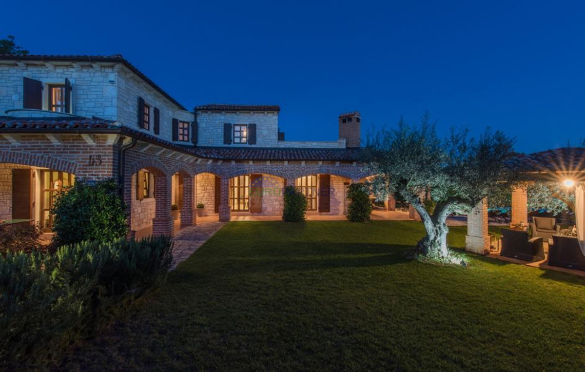 Bellissima villa in pietra con piscina, Višnjan