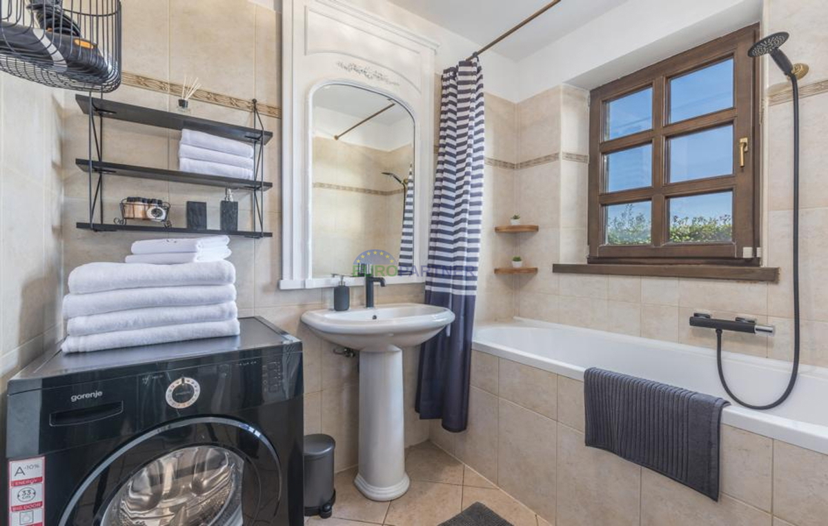 Bellissima villa in pietra con piscina, Višnjan