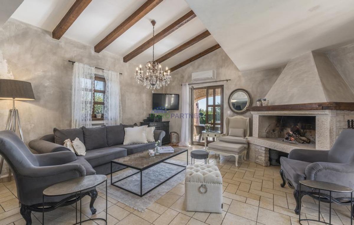 Bellissima villa in pietra con piscina, Višnjan