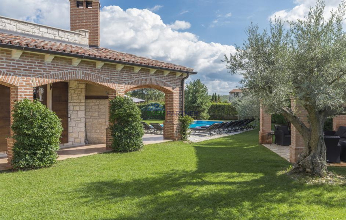 Bellissima villa in pietra con piscina, Višnjan