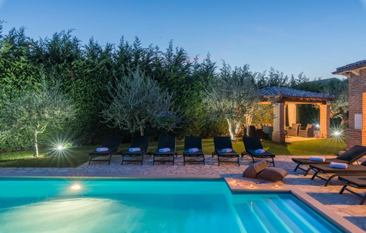 Bellissima villa in pietra con piscina, Višnjan