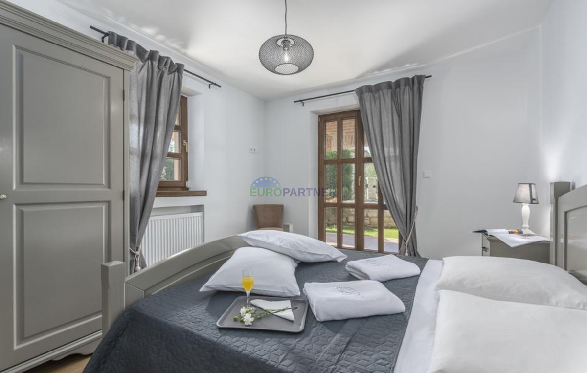 Bellissima villa in pietra con piscina, Višnjan