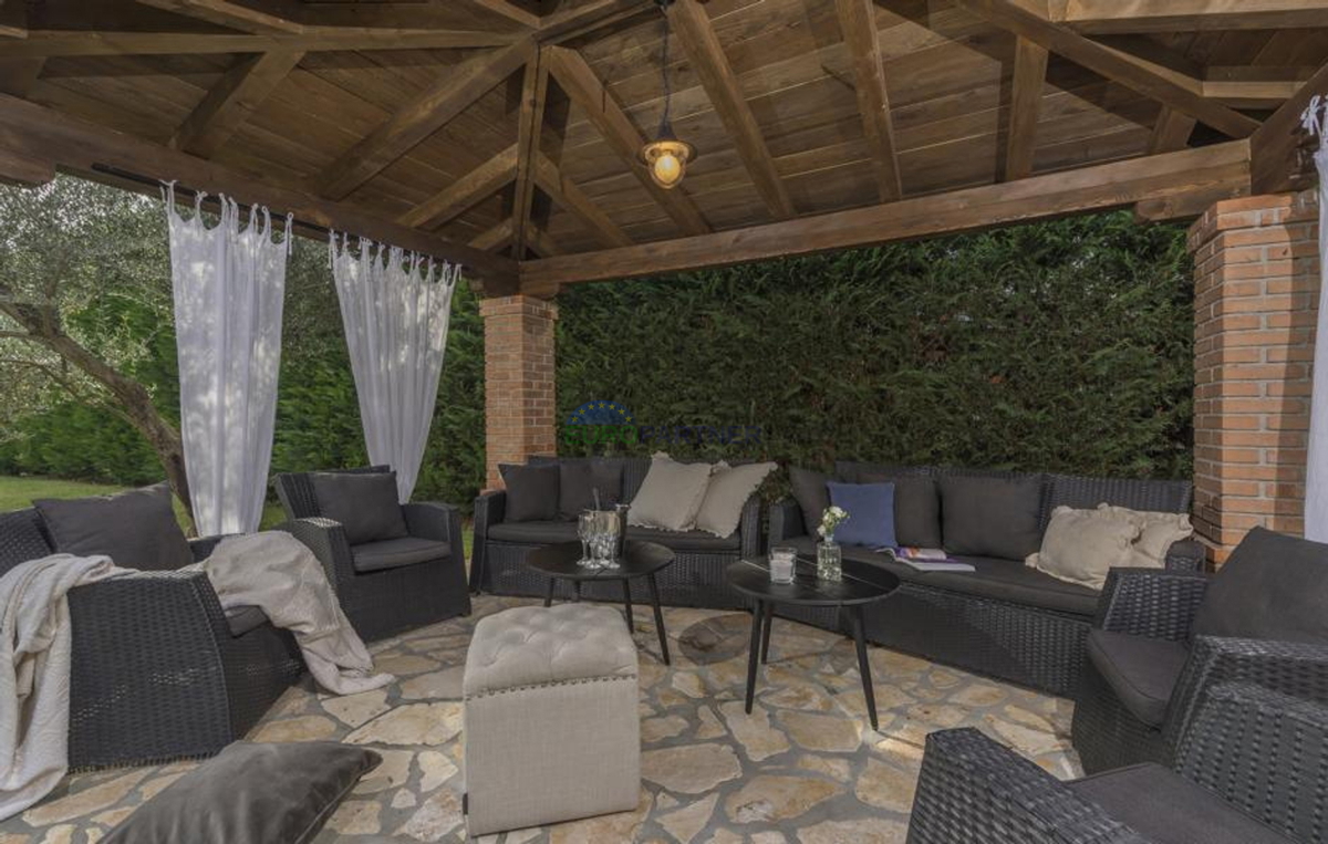 Bellissima villa in pietra con piscina, Višnjan