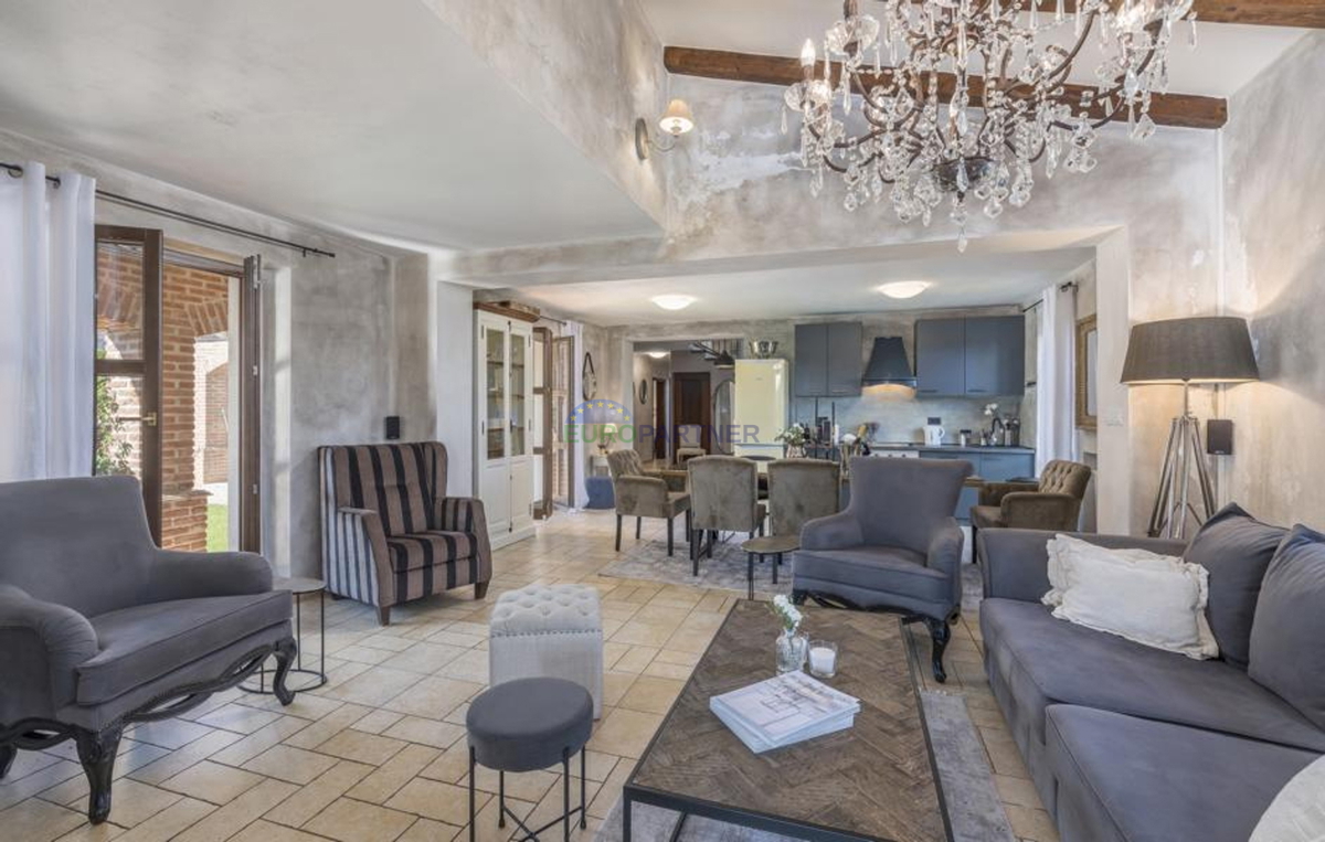 Bellissima villa in pietra con piscina, Višnjan