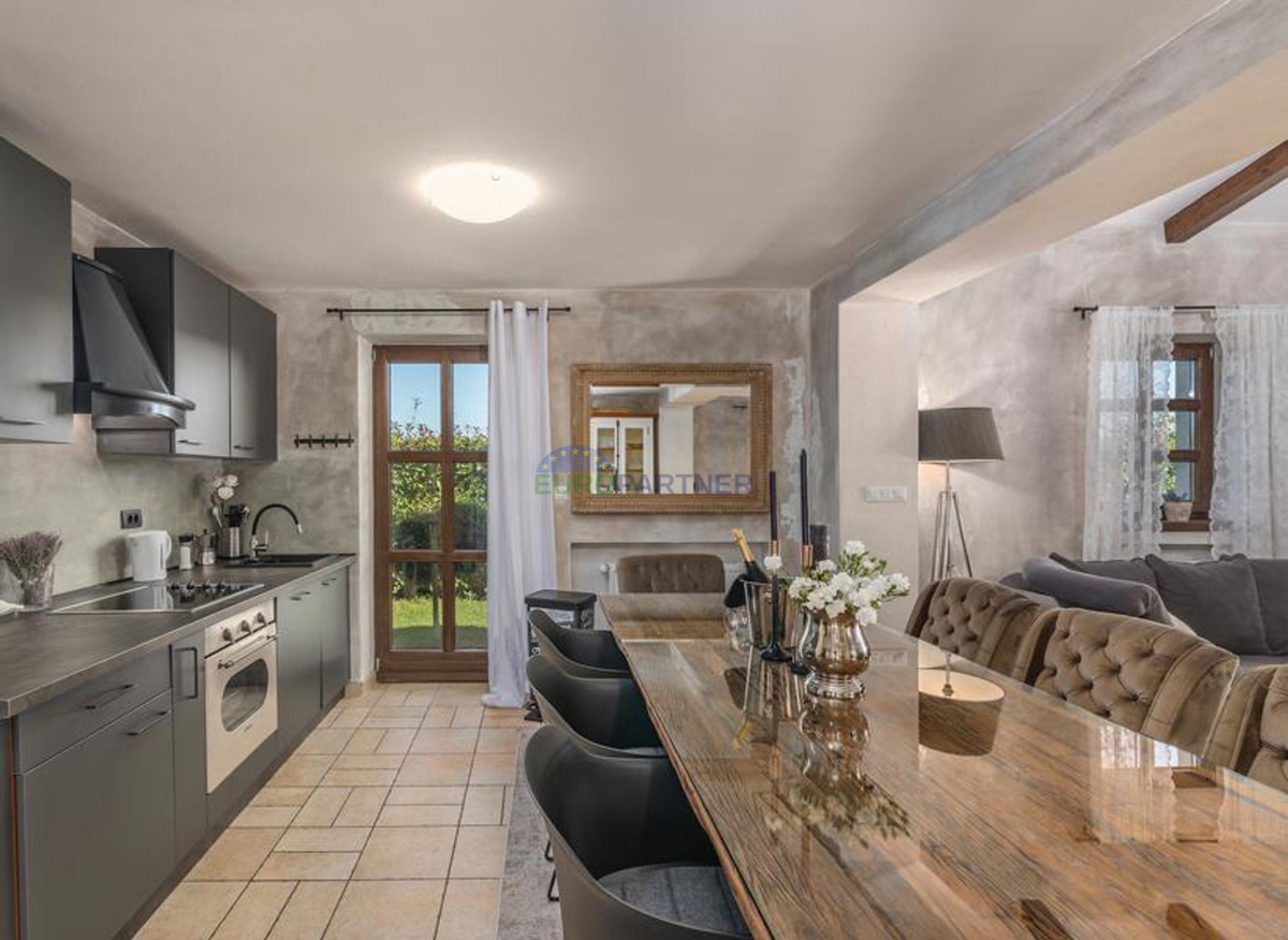 Bellissima villa in pietra con piscina, Višnjan