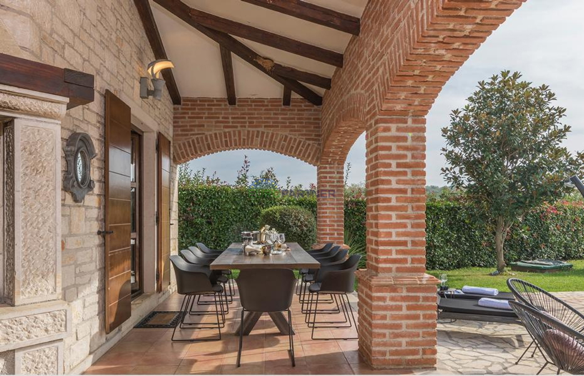 Bellissima villa in pietra con piscina, Višnjan