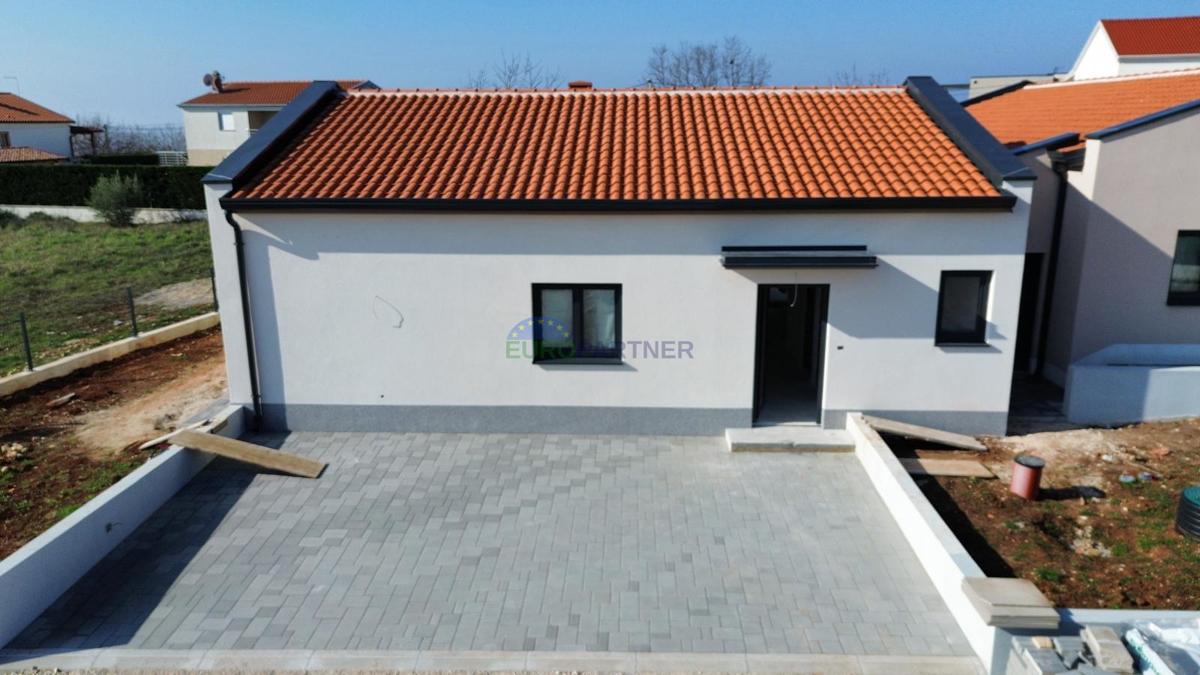 Casa bifamiliare con piscina, Parenzo, dintorni